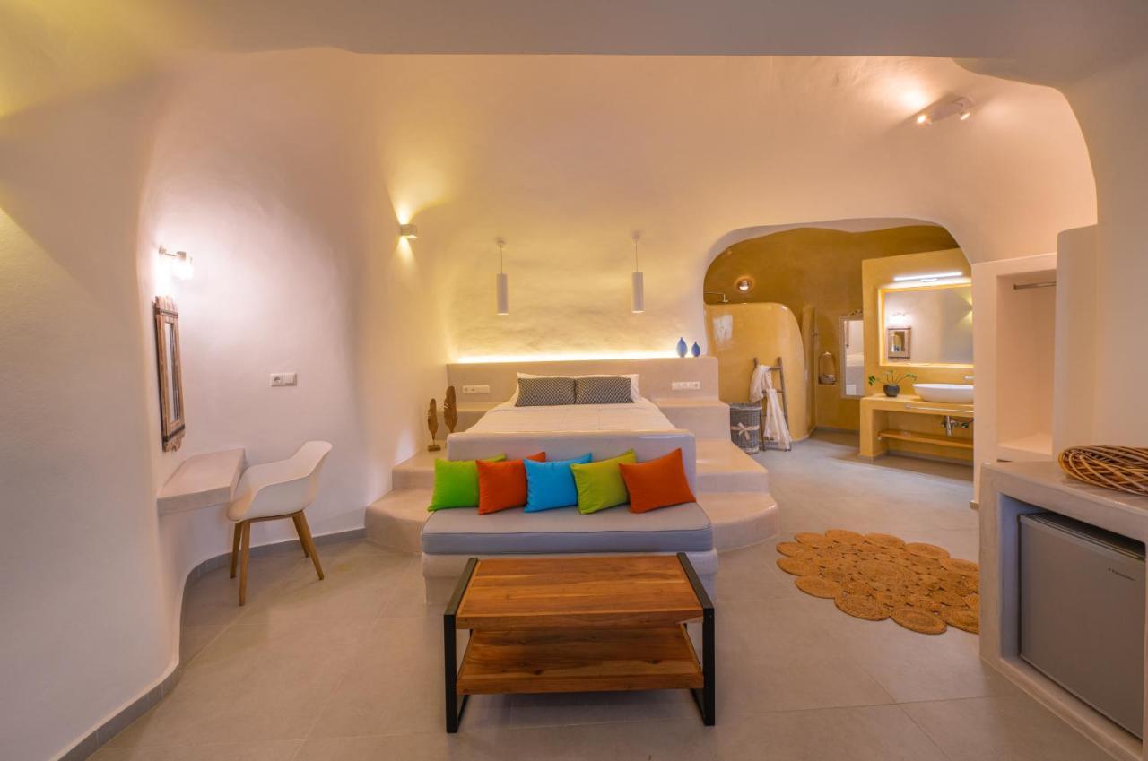 Santoterra Antigua Suites Karterados  Esterno foto