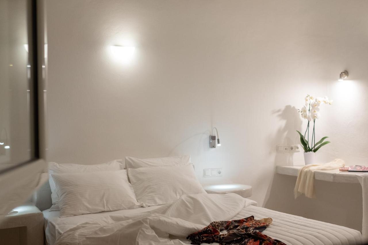 Santoterra Antigua Suites Karterados  Esterno foto