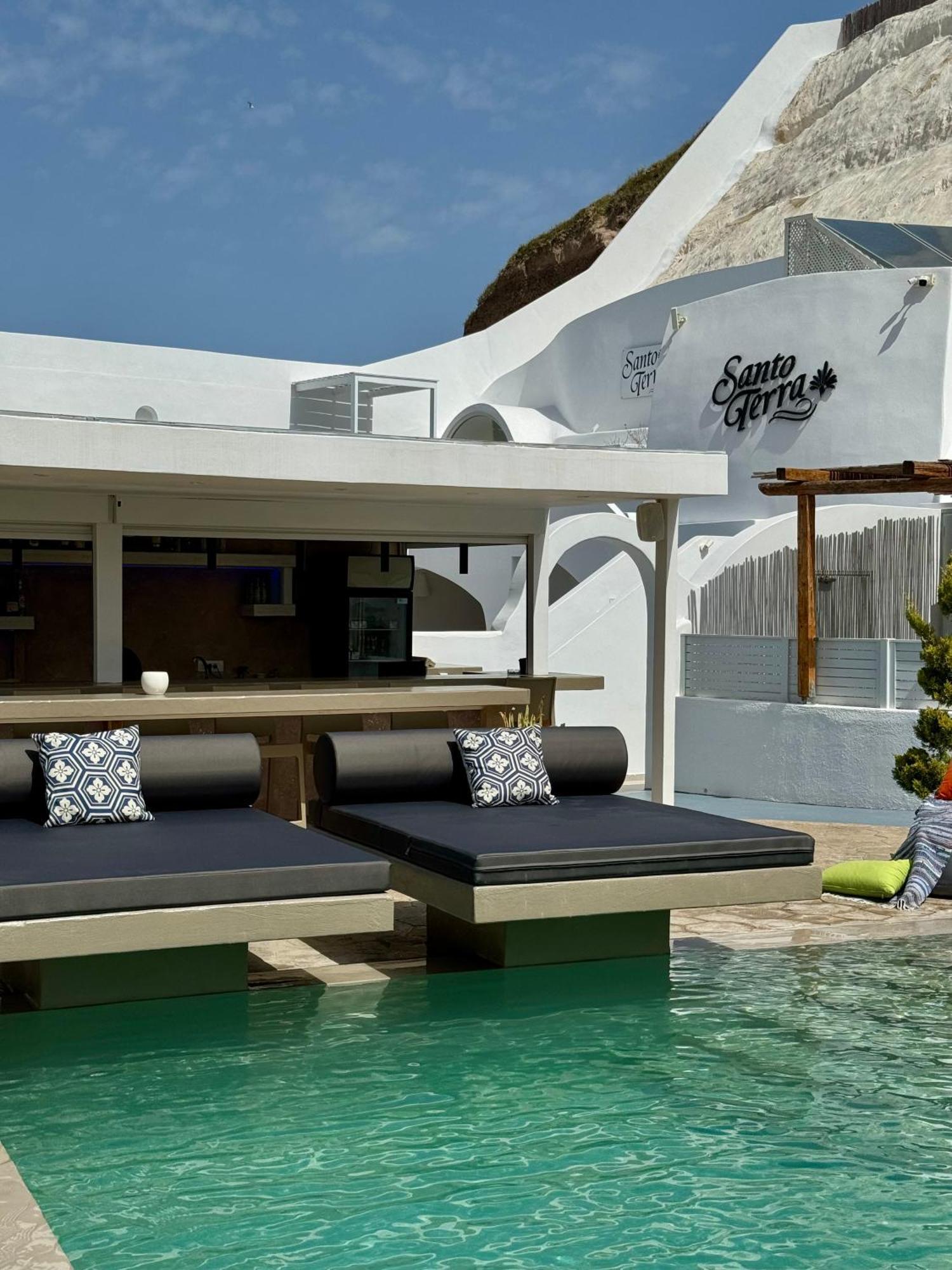 Santoterra Antigua Suites Karterados  Esterno foto
