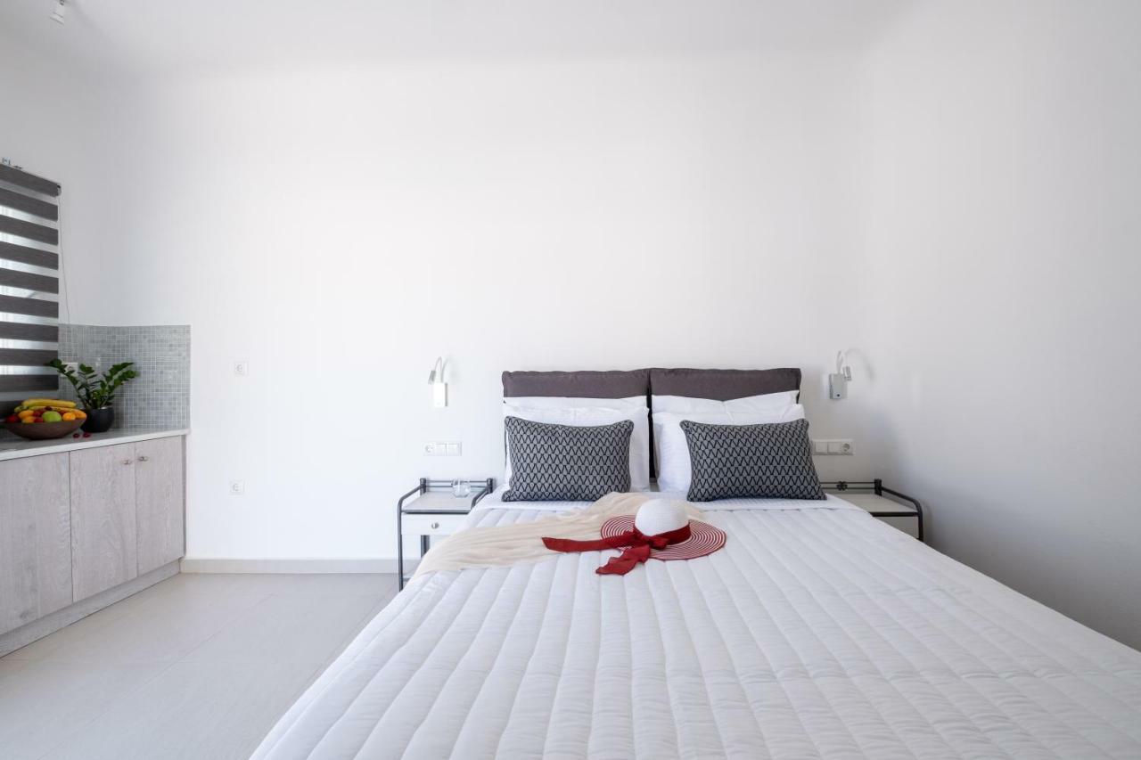 Santoterra Antigua Suites Karterados  Esterno foto